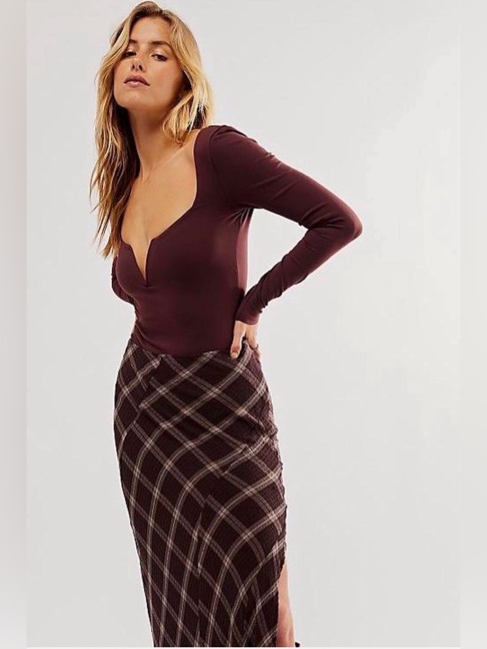 NWT Free People intimately Stars Aligned V-Wire Bodysuit In Wine
